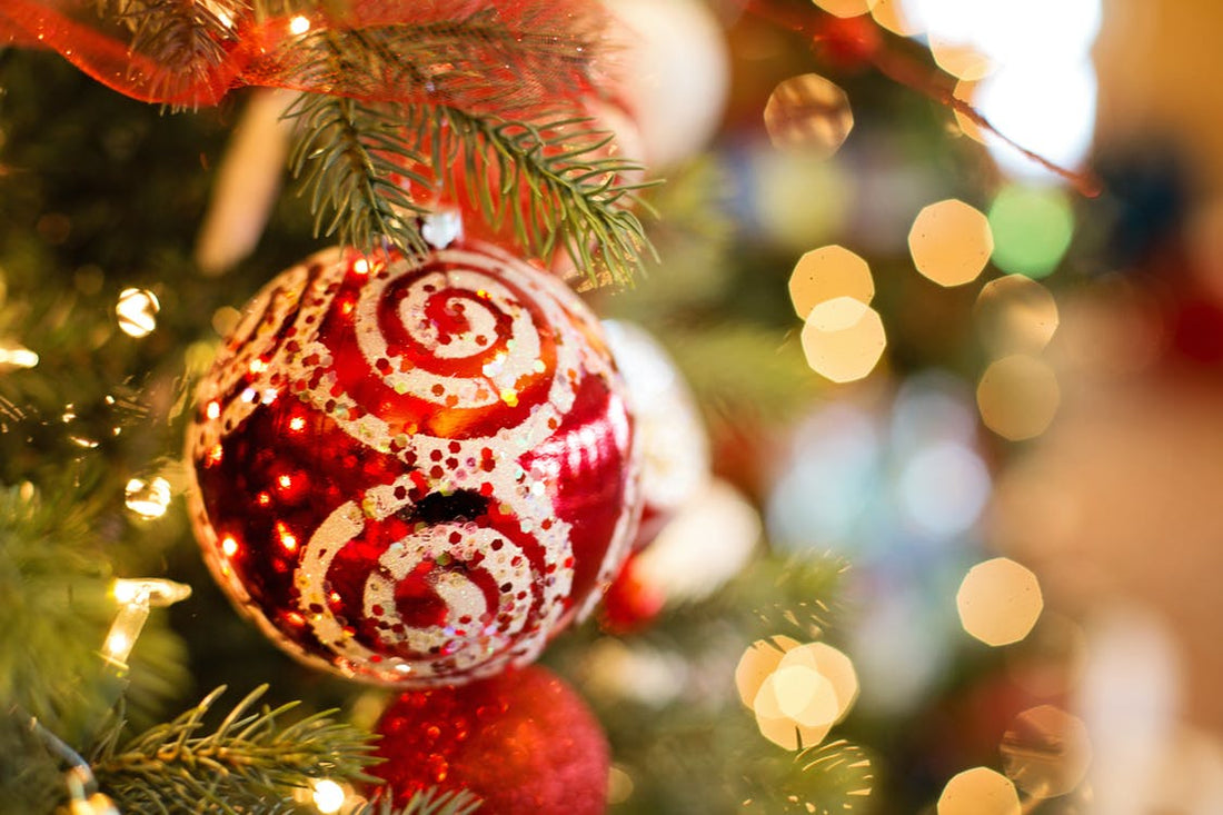 christmas-xmas-christmas-tree-decoration.12.1.17 blog image 1